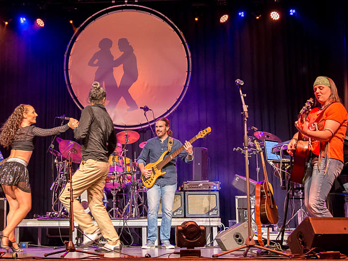 De Corazon, the music of Santana