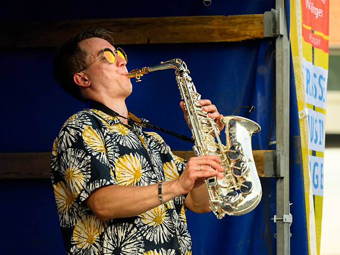 Saxophonist und DJ Ivan Tumanov