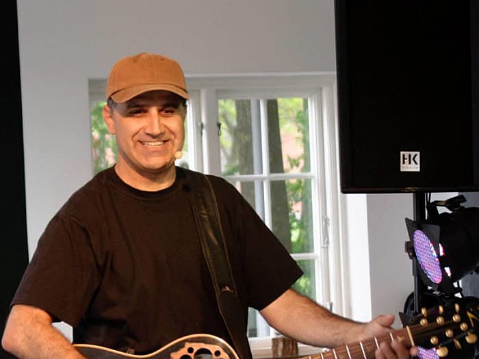 Mike Santis