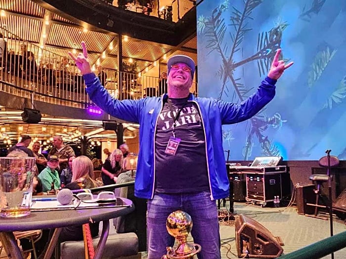 QuizShow & Standup med Jari Ruotsalainen