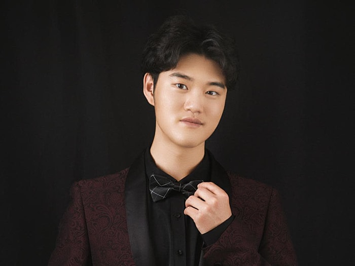 Zhiqiao Zhang