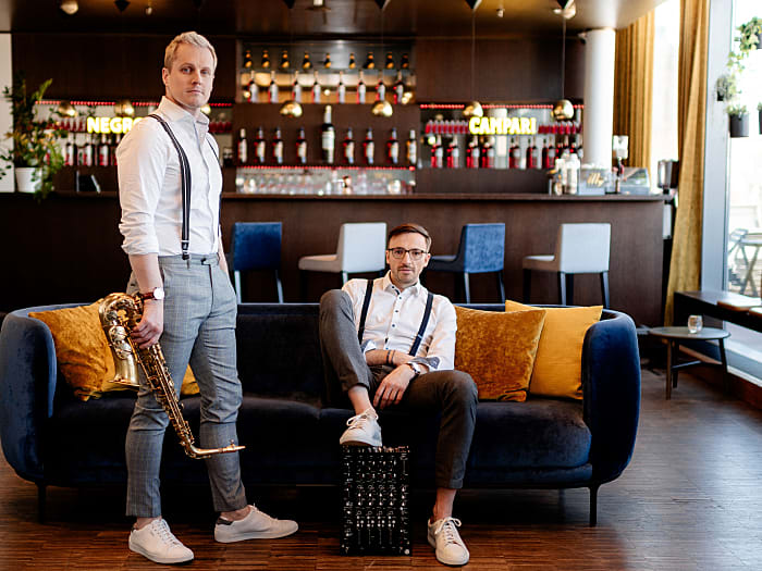 DJ&Saxophonist - Kenduro&Schoof
