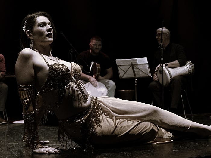 Laura Bellydance