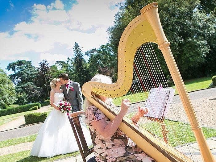 Xenia Horne,  Harpist
