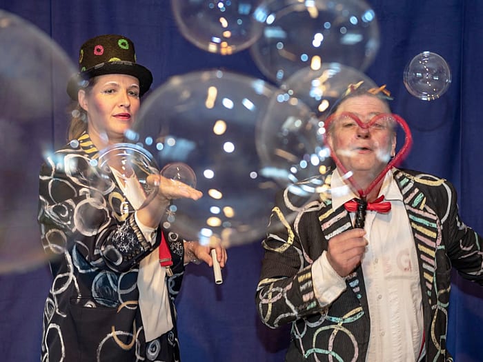Frohni Frohnella & Klausi Klücklich