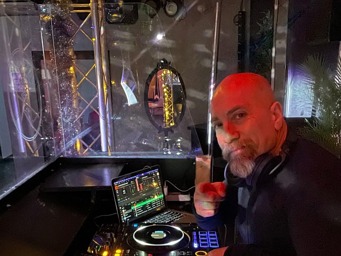 DJ LOBO