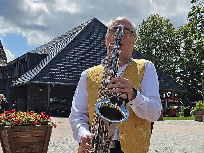 Klaus Grüninger – Saxophon live für stilvolle Sektempfänge & Events