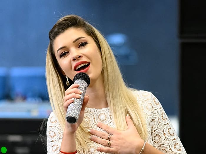 Valeria Maxim | Sängerin für Hochzeiten und Events | Hochzeitssängerin