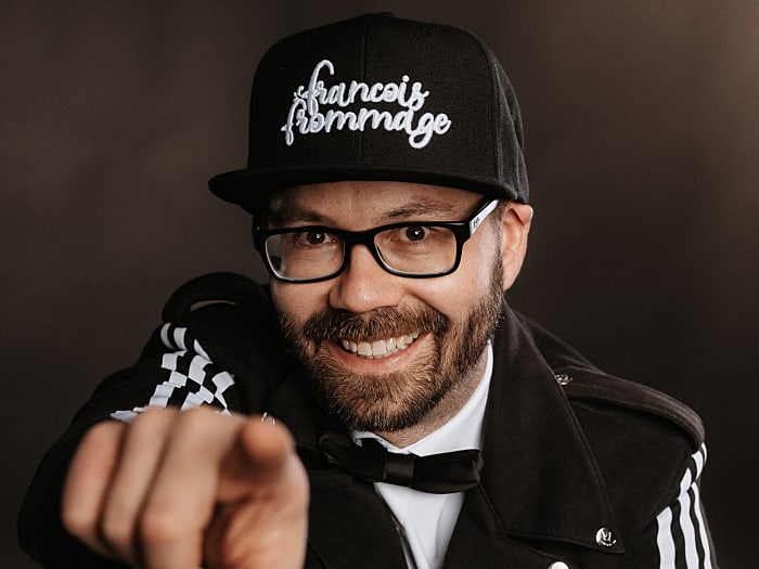 DJ Francois Frommage - DJ und Percussion Live Act
