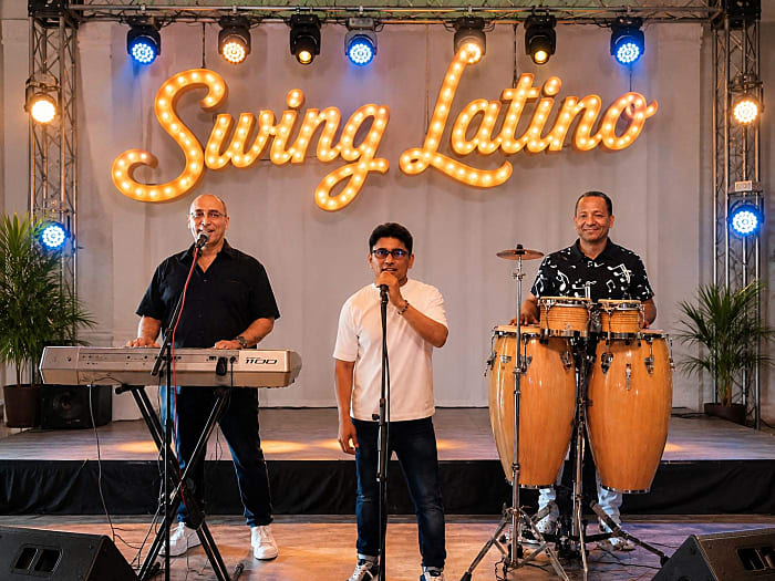SWING LATINO