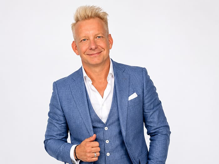 ERIC VOSS - Zauberer & Comedy Entertainer