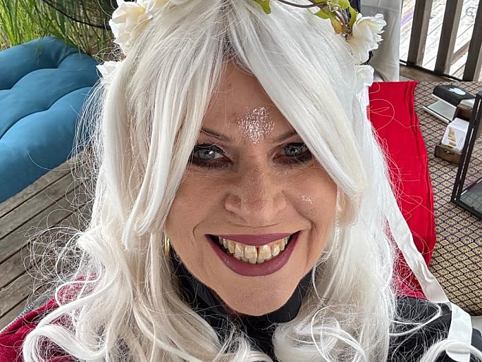 IRINA SHOW TAROT