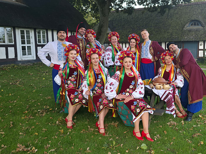 Folkedans fra dansehold "Kalyna"