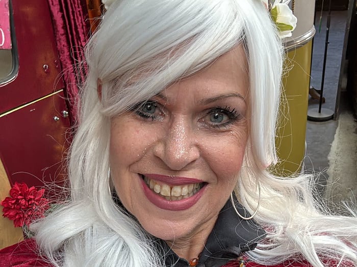SHOW TAROTLEGERIN & HELLSEHERIN IRINA