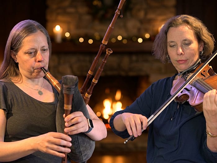 Miri Mehrstimmig & Vivien Zeller