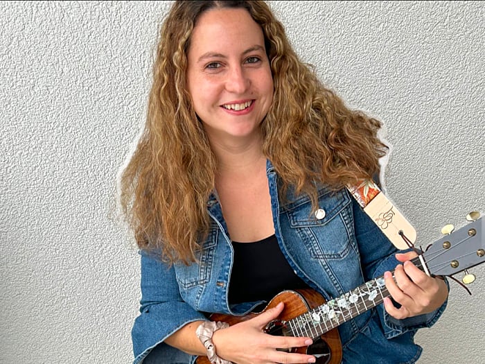 Nadine-Live