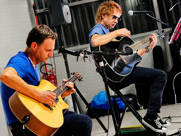 ACOUSTIC SONGBOOK DUO