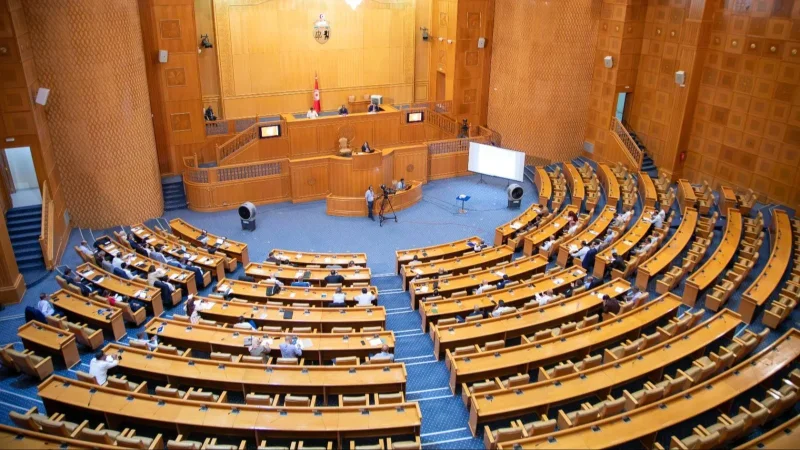 مجلس الجهات يصادق قريبا على اتفاقيات لإنجاز 5 محطات فولطاضوئية