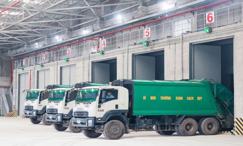 Hà Nội cũng cam kết tiếp tục tạo điều kiện thuận lợi, hỗ trợ tối đa cho các doanh nghiệp đầu tư vào lĩnh vực thu gom, tái chế, xử lý chất thải, để công tác vệ sinh môi trường ngày càng hiệu quả, bền vững