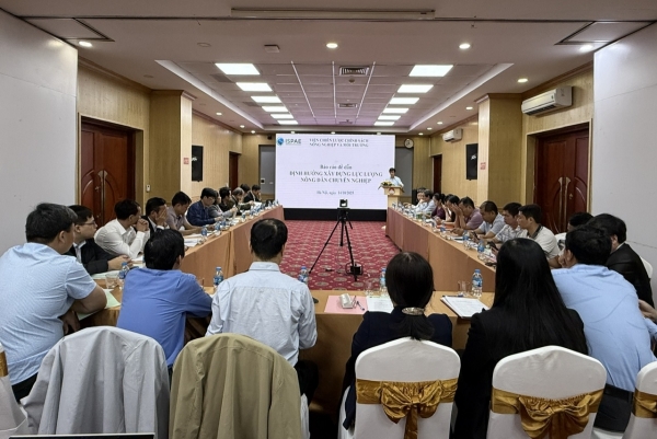 Định hướng chính sách phát triển đội ngũ nông dân chuyên nghiệp của Việt Nam trong giai đoạn mới