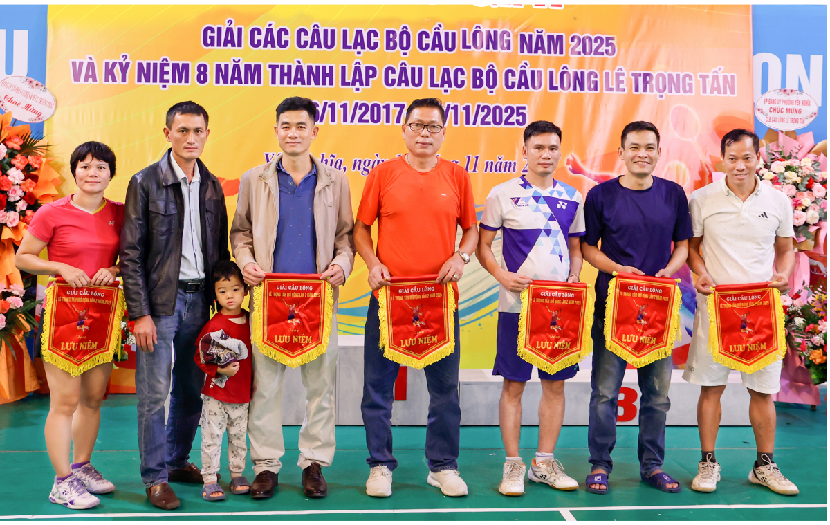 Tổ chức thành công Giải các Câu lạc bộ cầu lông năm 2025 và kỷ niệm 8 năm thành lập Clb cầu lông Lê Trọng Tấn