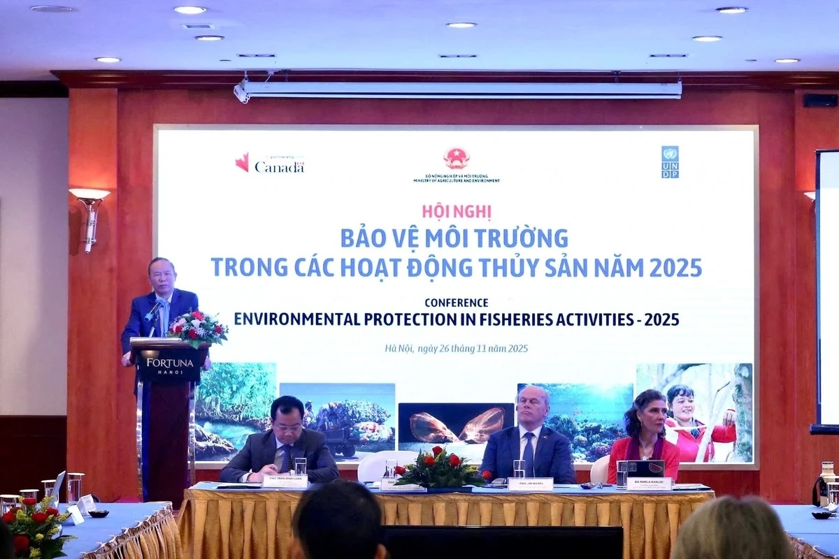 Toàn cảnh Hội nghị Bảo vệ môi trường trong hoạt động thủy sản năm 2025, do Cục Thủy sản và Kiểm ngư (Bộ Nông nghiệp và Môi trường) cùng Chương trình Phát triển Liên hợp quốc (UNDP) và Đại sứ quán Canada tại Việt Nam đồng tổ chức vào sáng ngày 26/11.