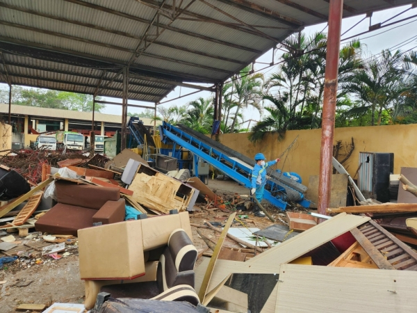 Tính phí với rác thải cồng kềnh và nguy hại: Câu chuyện chỉ là sớm hay muộn