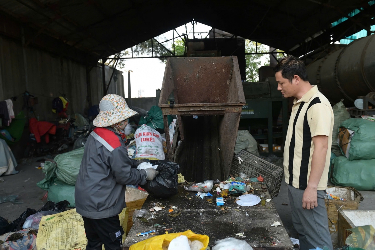 Giải bài toán phân loại rác thải bằng cỗ máy phân loại rác “made in Việt Nam” Giải bài toán phân loại rác thải bằng cỗ máy phân loại rác “made in Việt Nam”