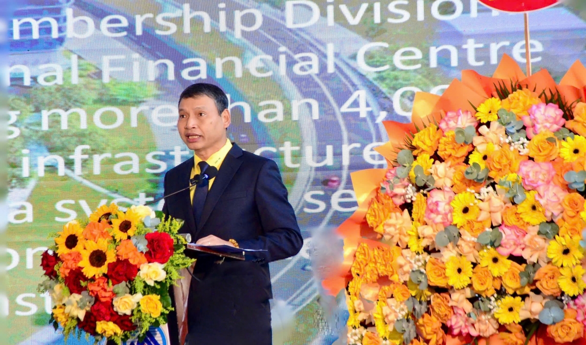 Ông Hồ Kỳ Minh, Phó Chủ tịch Thường trực UBND thành phố Đà Nẵng phát biểu tại buổi lễ Ông Hồ Kỳ Minh, Phó Chủ tịch Thường trực UBND thành phố Đà Nẵng phát biểu tại buổi lễ