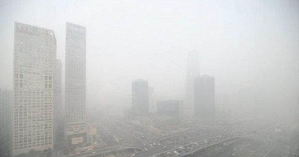 Ô nhiễm không khí miền Bắc chạm ngưỡng rất xấu, nhiều nơi vượt 200 AQI