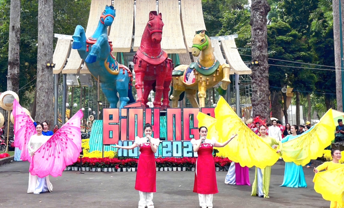 Sự bứt phá của tư duy “Mã đáo thành công” Sự bứt phá của tư duy “Mã đáo thành công”