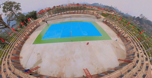 Độc đáo, "sân vận động" được làm bằng tre, thân thiện với môi trường giữa làng quê Nghệ An