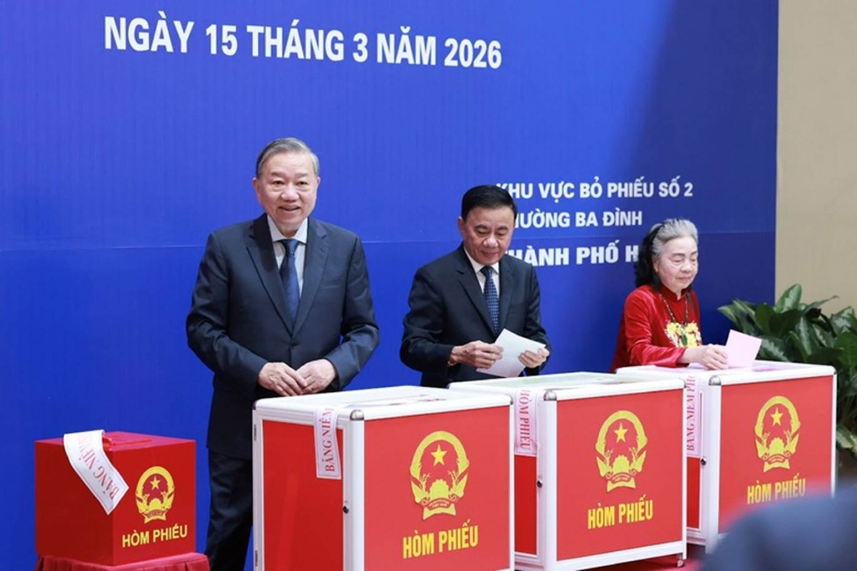 Tổng Bí thư Tô Lâm bỏ phiếu bầu cử đại biểu Quốc hội, HĐND các cấp tại phường Ba Đình