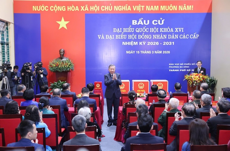 Tổng Bí thư Tô Lâm bỏ phiếu bầu cử đại biểu Quốc hội, HĐND các cấp tại phường Ba Đình