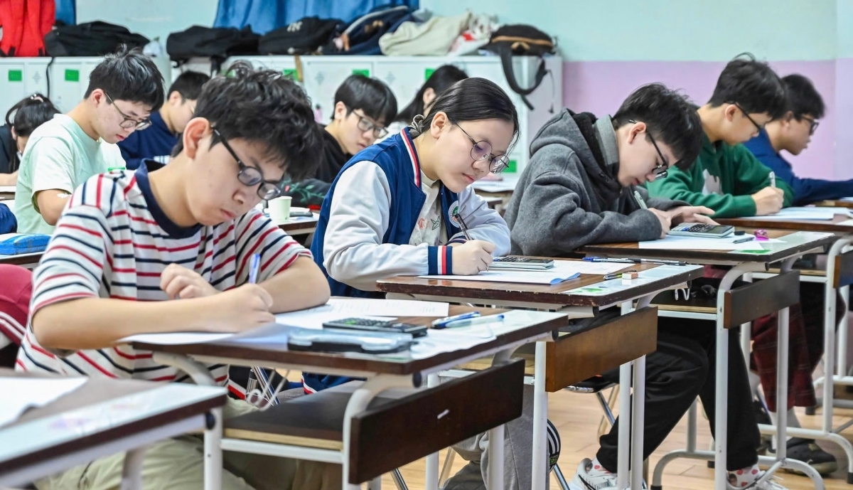 Một kỳ thi học bổng trong mùa tuyển sinh ở hệ thống trường liên cấp Newton. (Ảnh: ngs.edu.vn) Một kỳ thi học bổng trong mùa tuyển sinh ở hệ thống trường liên cấp Newton. (Ảnh: ngs.edu.vn)