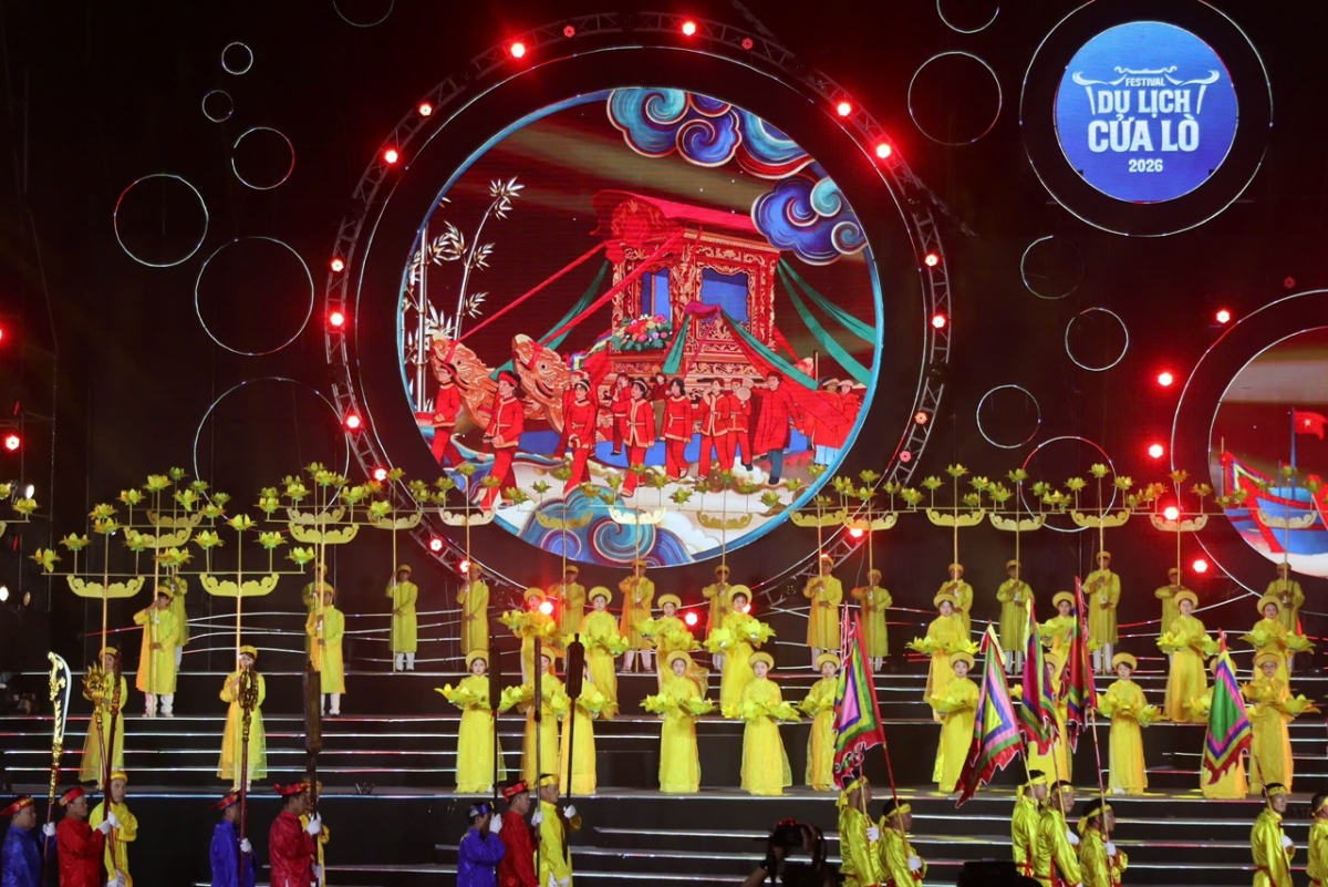 Nghệ An tưng bừng khai mạc Festival Du lịch Cửa Lò Nghệ An tưng bừng khai mạc Festival Du lịch Cửa Lò