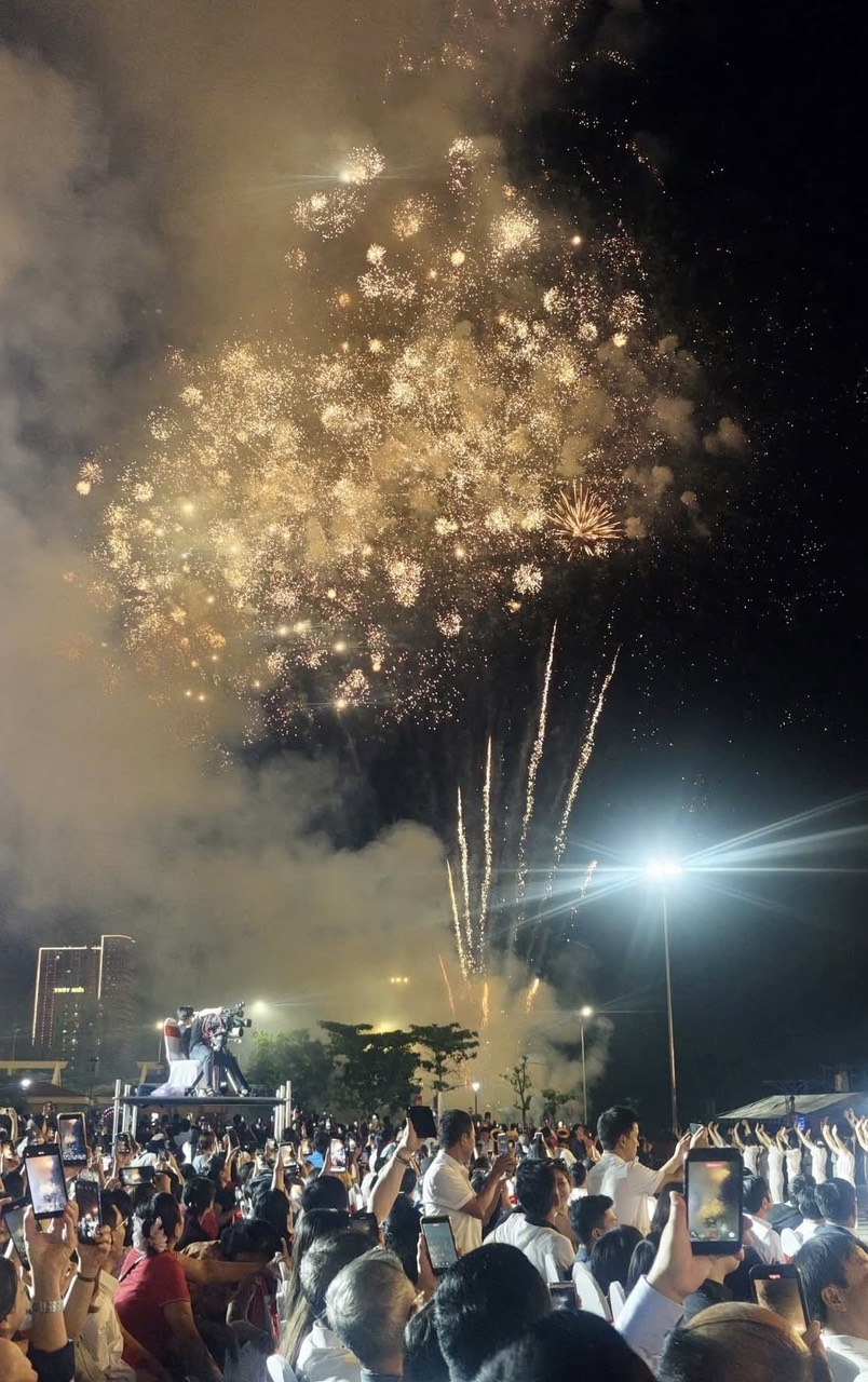 Nghệ An tưng bừng khai mạc Festival Du lịch Cửa Lò Nghệ An tưng bừng khai mạc Festival Du lịch Cửa Lò