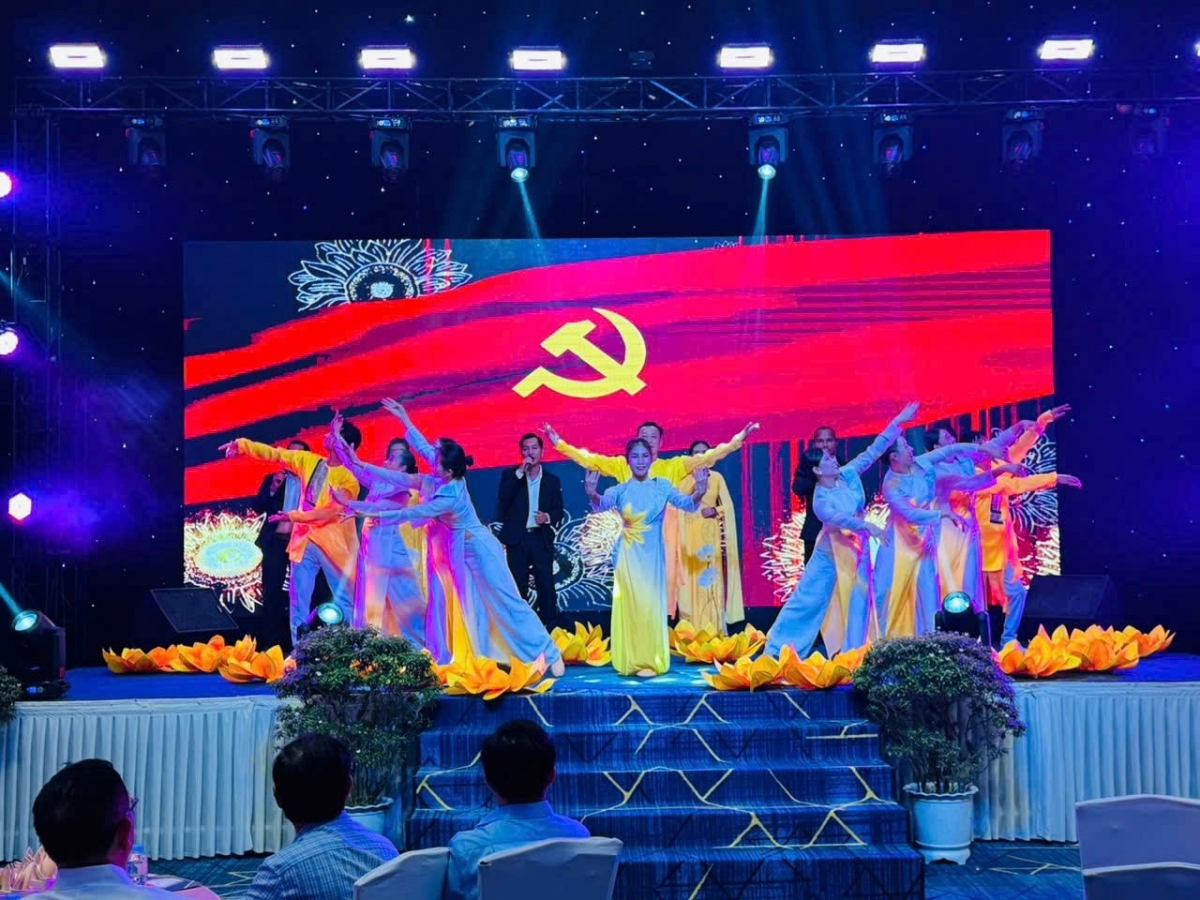 Đắk Lắk đẩy mạnh hợp tác báo chí, quảng bá hình ảnh địa phương trong dịp lễ lớn 30/4 và 1/5