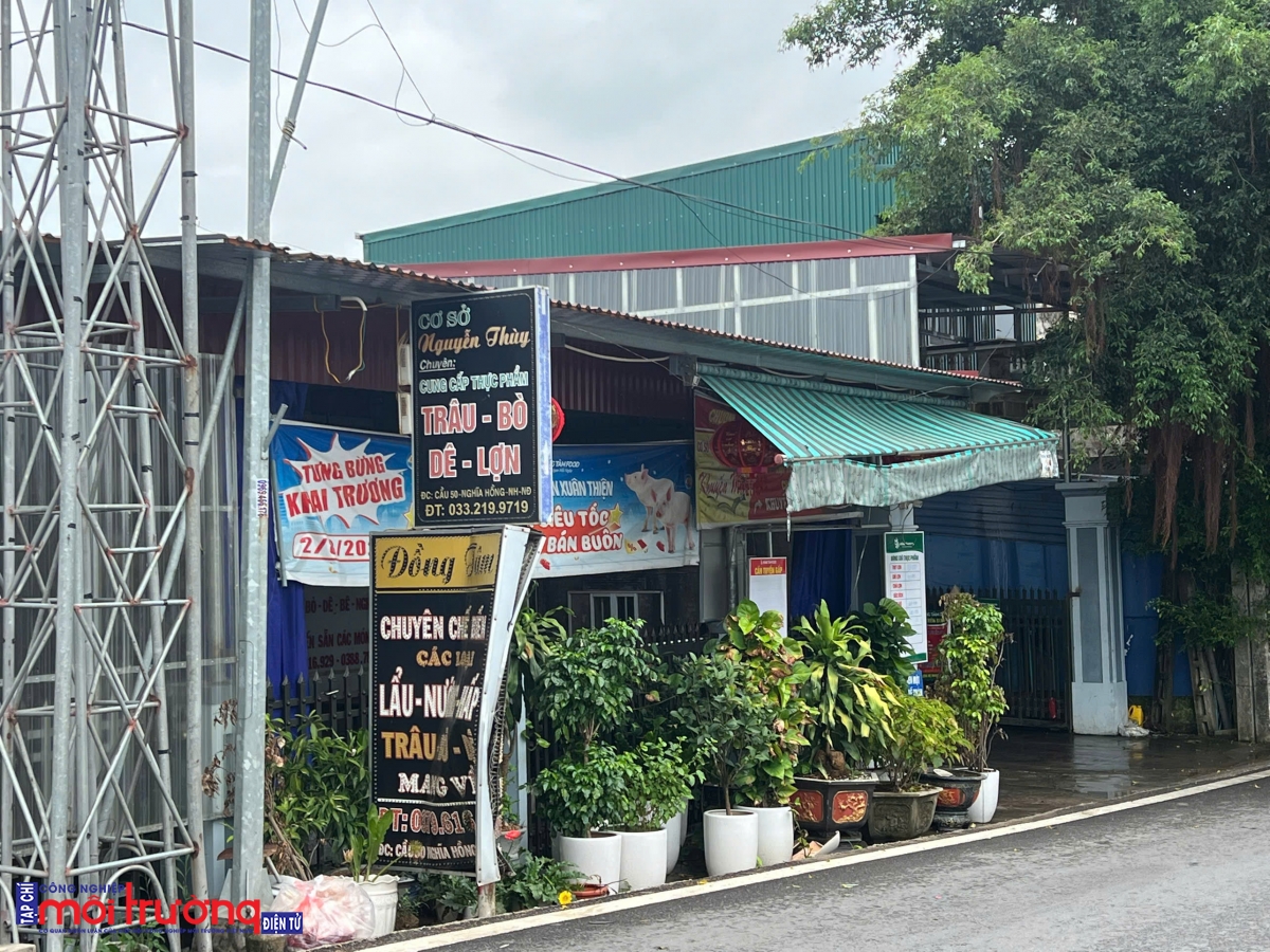 Xã Hồng Phong (Ninh Bình): Lò giết mổ gia súc hoạt động ngày đêm trong khu dân cư, gây mất an toàn môi trường Xã Hồng Phong (Ninh Bình): Lò giết mổ gia súc hoạt động ngày đêm trong khu dân cư, gây mất an toàn môi trường