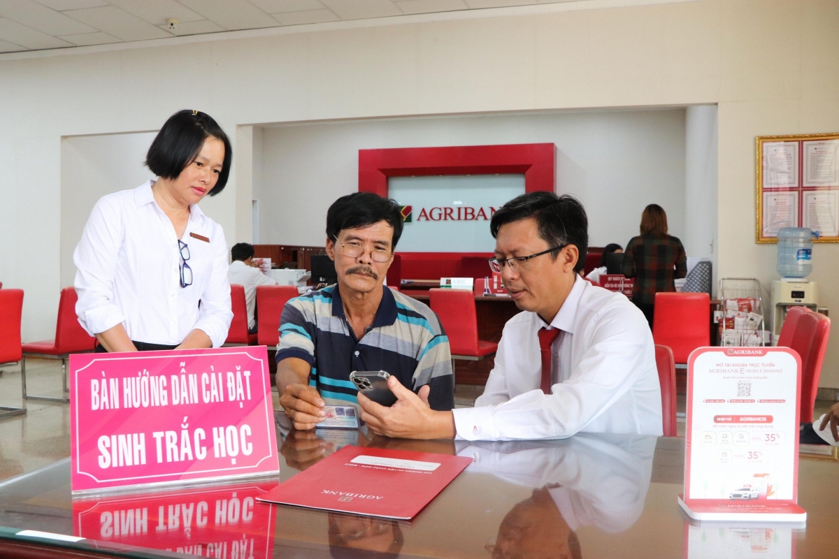 Agribank Châu Đức đẩy mạnh tín dụng ưu đãi và chuyển đổi số, đồng hành cùng doanh nghiệp, người dân phát triển kinh tế bền vững Agribank Châu Đức đẩy mạnh tín dụng ưu đãi và chuyển đổi số, đồng hành cùng doanh nghiệp, người dân phát triển kinh tế bền vững
