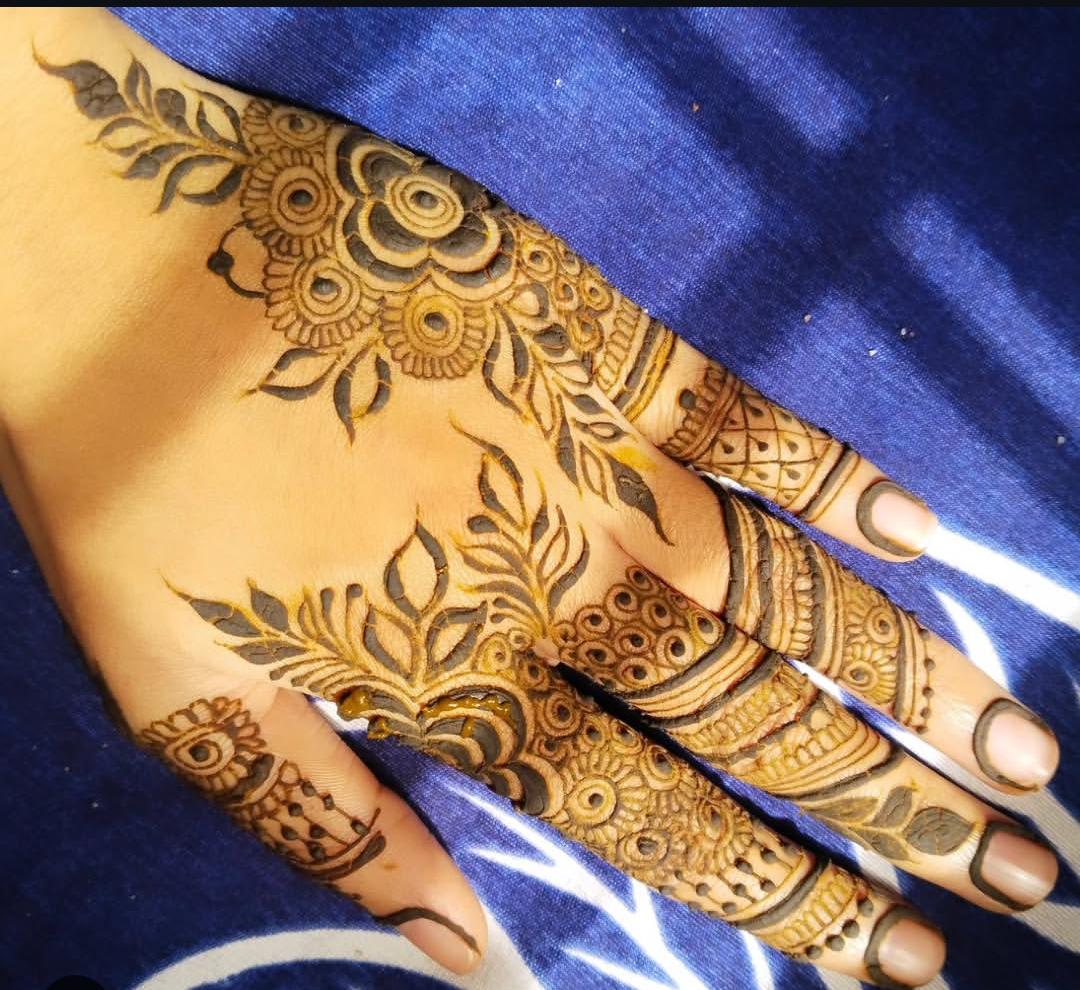 Hifza mehendi designs