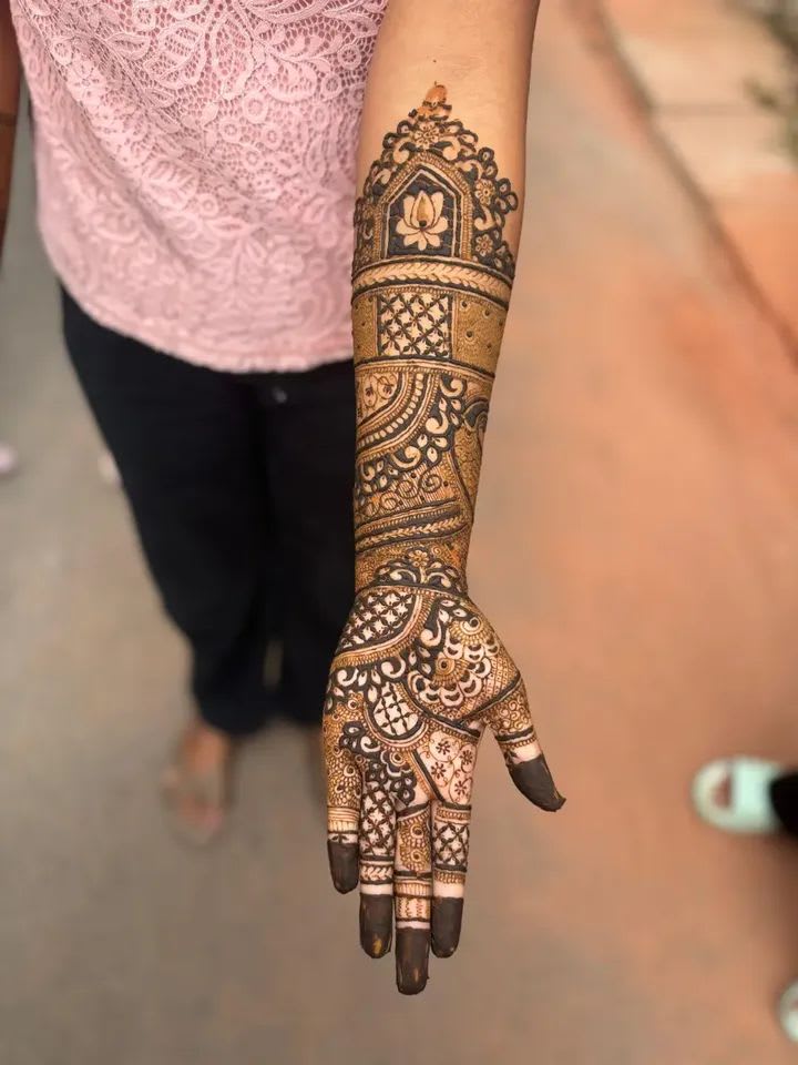 Sunita'Z mehndi artist portfolio 1