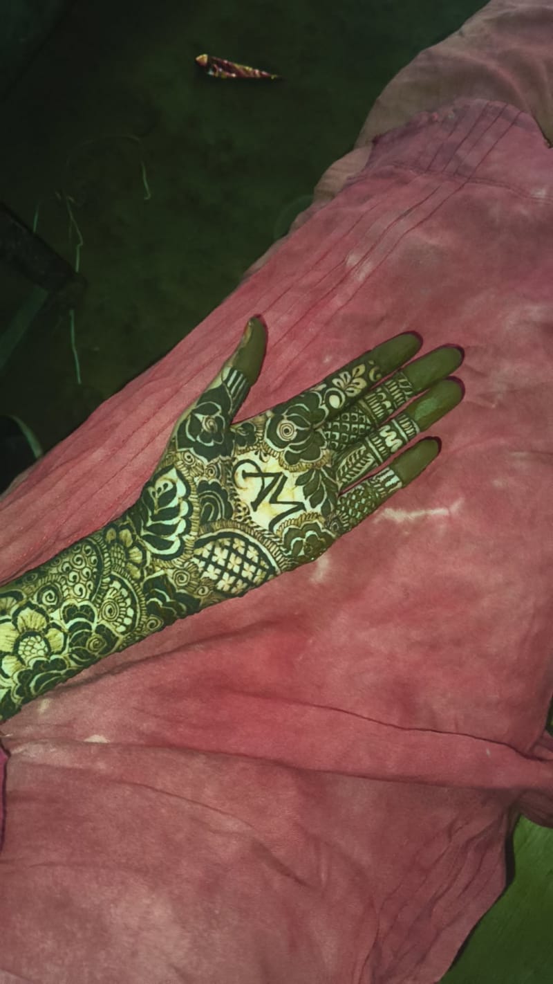 Asfiya mehendi artist portfolio 6