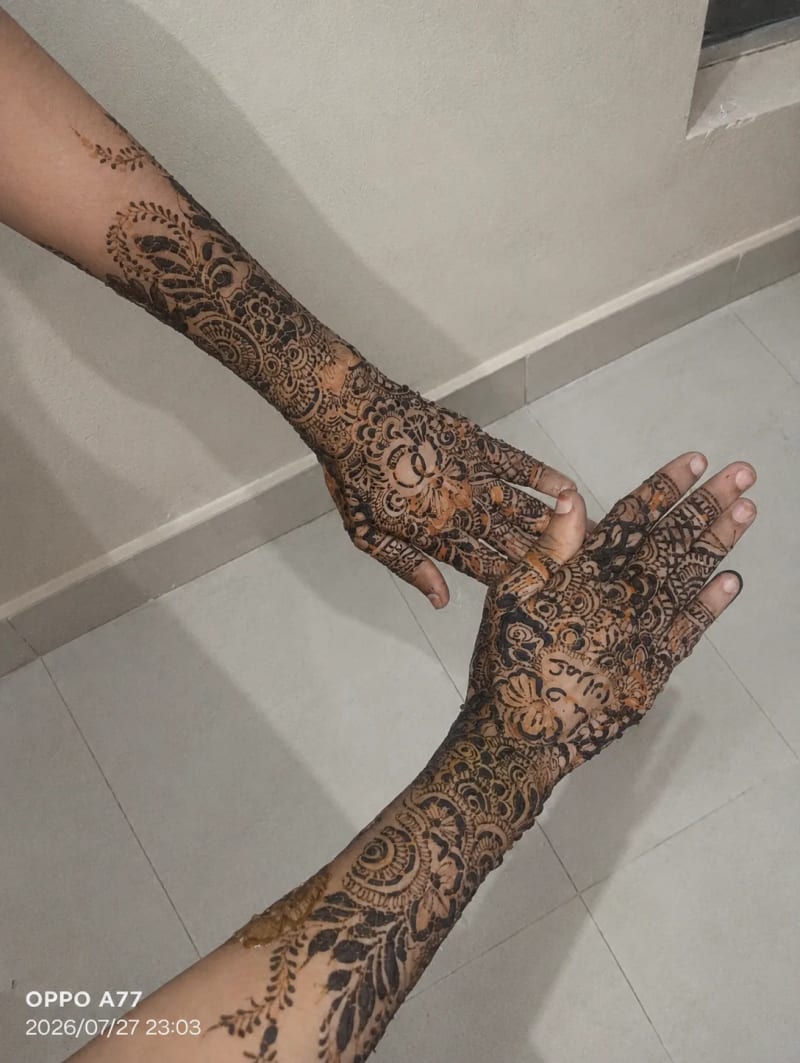 Iqra mehndi art portfolio 1