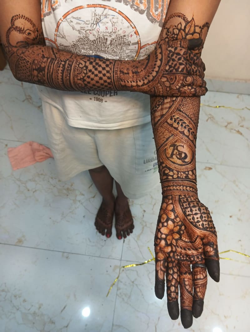Aamna khatoon portfolio 6