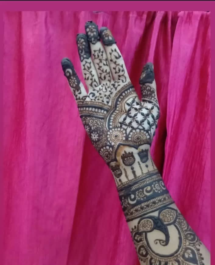 Sneha Mehndi Artists portfolio 3