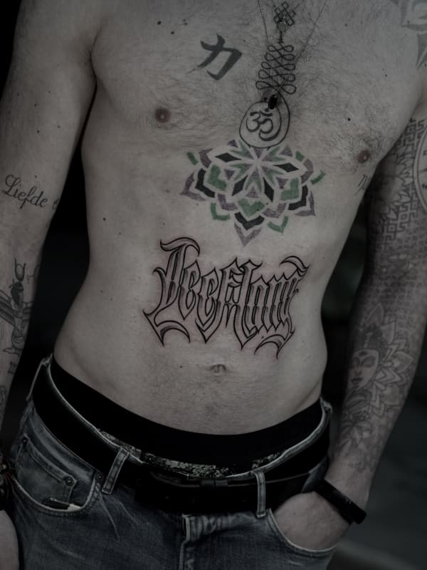 Tattoo in de stijl lettering