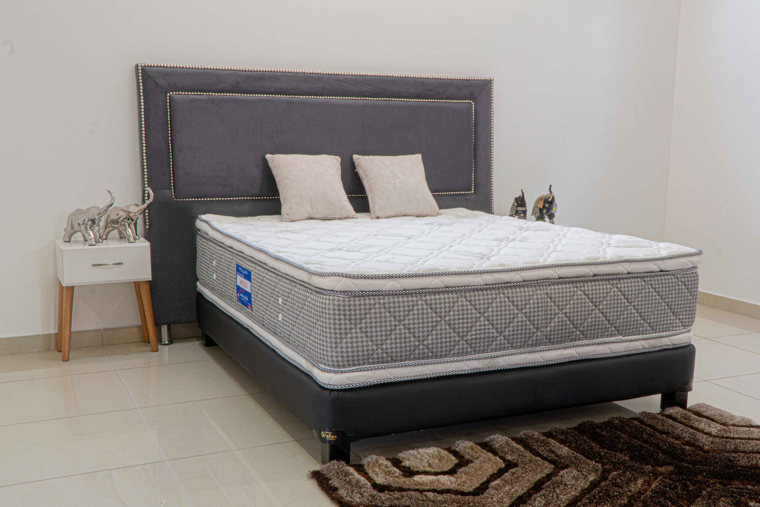 Product gallery attachments/n384oto6c9t2ud7gf1zg