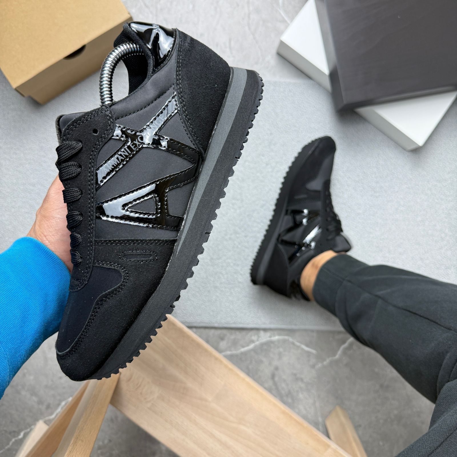 Armani Exchange: Estilo Impecable