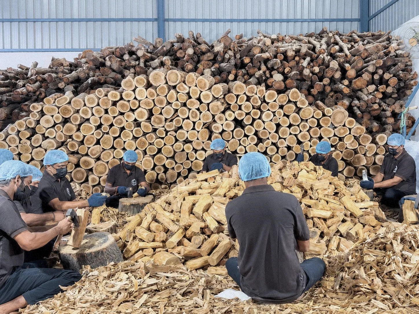 Raw material preparation unit